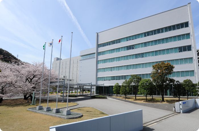 NICHIAについて About NICHIA